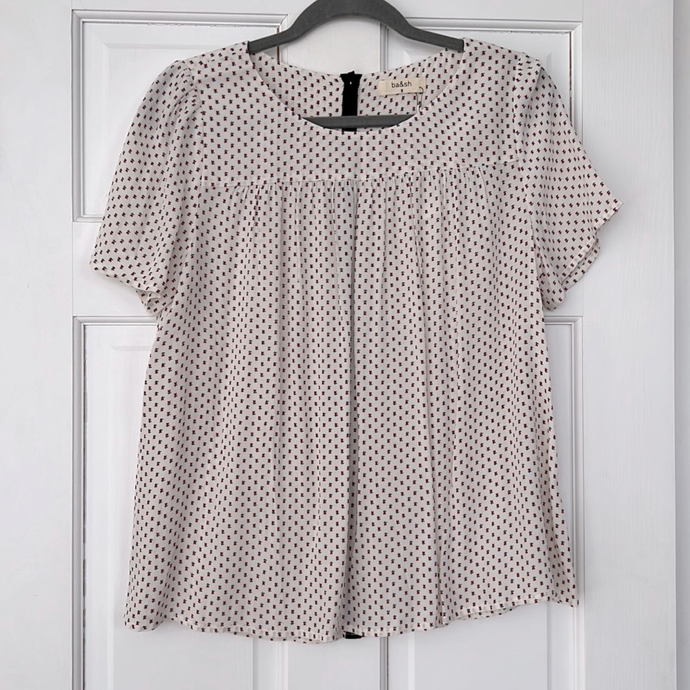 Short sleeve top